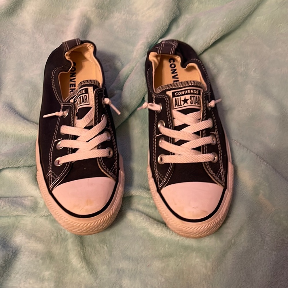 Converse Tennis Shoes